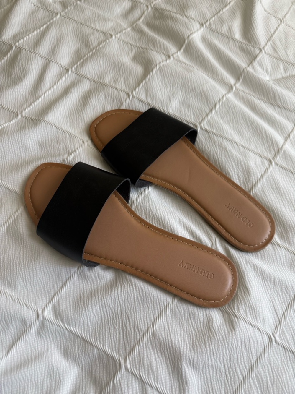 Old Navy Black Faux-Leather Slide Sandals